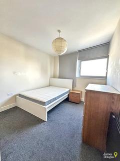 2 bedroom flat for sale, Altolusso, Bute Terrace CF10