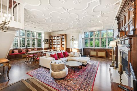 3 bedroom maisonette for sale, Holly Walk, London, NW3