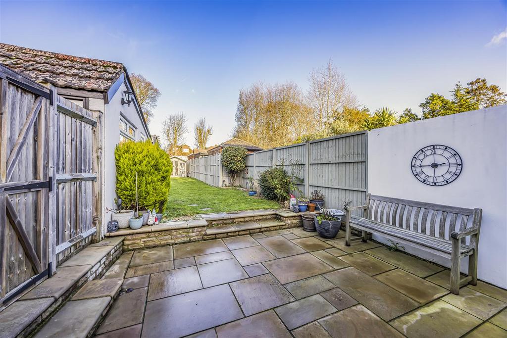 28 Silvester Road, Cowplain-Portico Marketing-Sold B