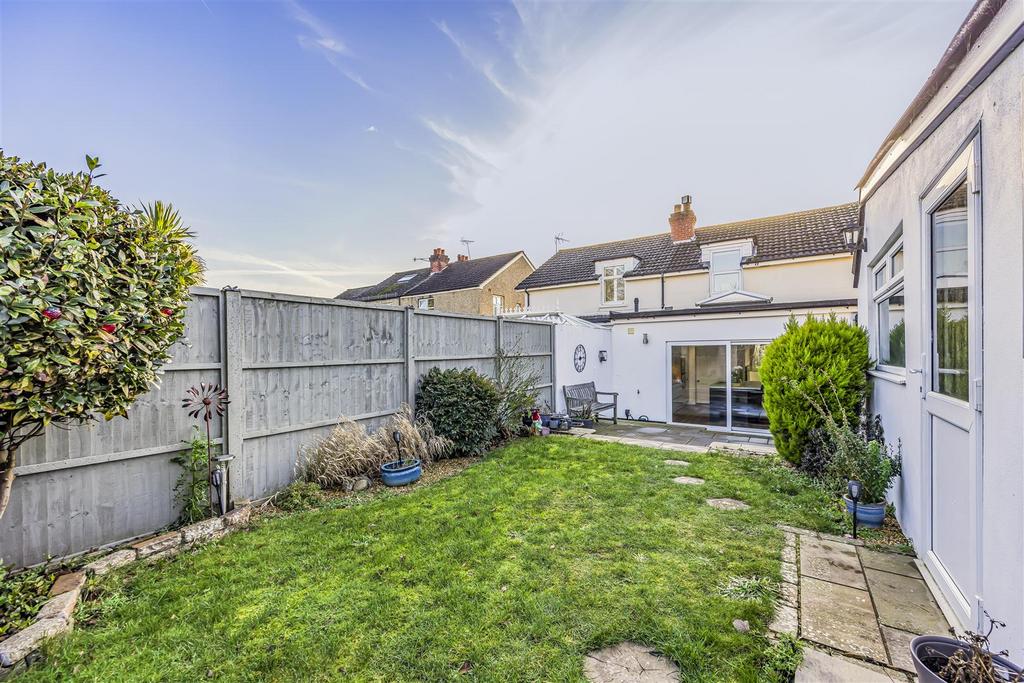 28 Silvester Road, Cowplain-Portico Marketing-Sold B