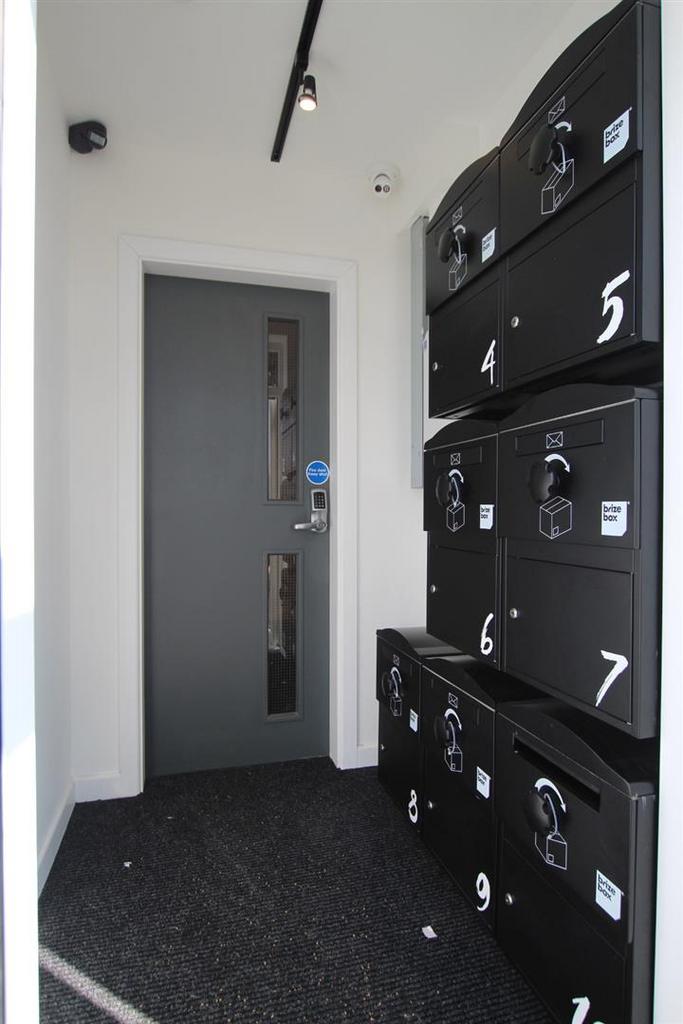 Flat 1 lobby.JPG