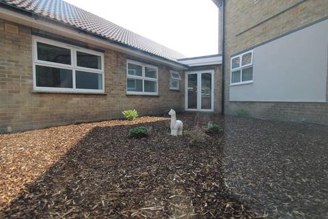 1 bedroom in a house share to rent, Room 7, Kenilworth Drive, Ilkeston, Derby, DE7