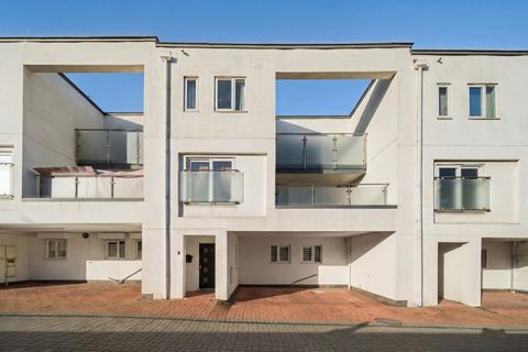 undefined, Waterside, Dartford DA1