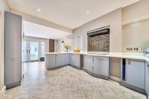 4 bedroom terraced house for sale, Ferndale, Bromley, BR1