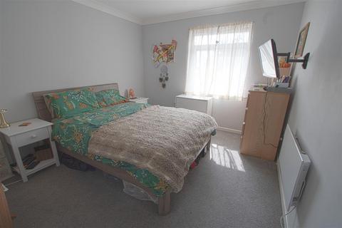 1 bedroom maisonette for sale, Selworthy Close, Billericay CM11