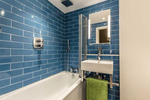 Studio for sale, Sloane Avenue, London SW3
