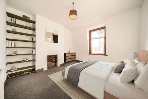 3 bedroom flat to rent, Colney Hatch Lane, London N10