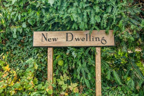 undefined, Grosvenor Road, Godalming GU7