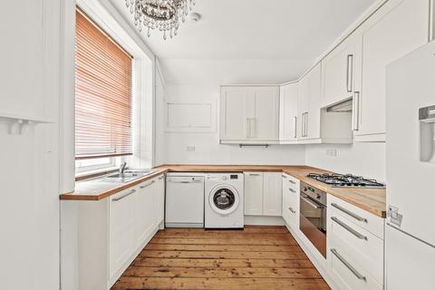 4 bedroom flat for sale, Lion Well Wynd, Linlithgow, EH49