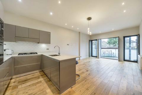 3 bedroom flat for sale, Parkhurst Road, London N11