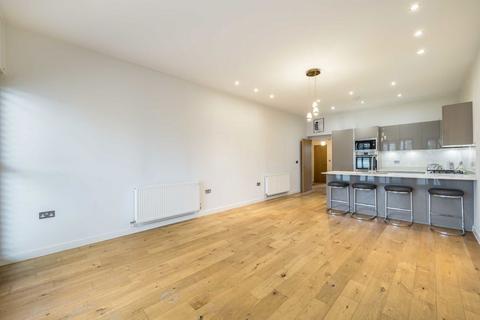 3 bedroom flat for sale, Parkhurst Road, London N11