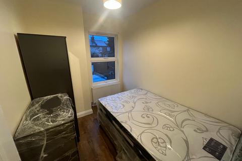 undefined, Malvern Road, Luton, Bedfordshire, LU1