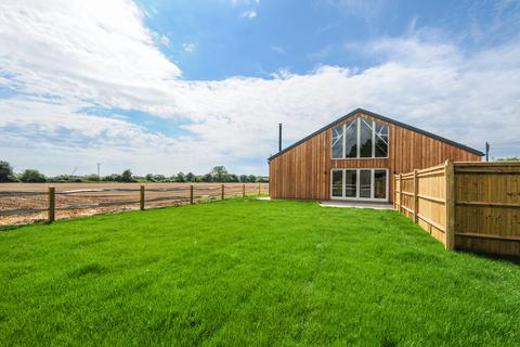 3 bedroom semi-detached house to rent, Farrows Barn, Lidsey Road, Woodgate, PO20