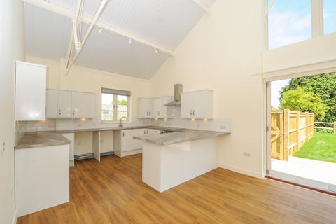 3 bedroom semi-detached house to rent, Farrows Barn, Lidsey Road, Woodgate, PO20
