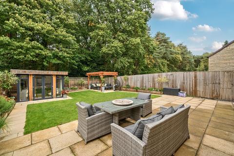 4 bedroom detached house for sale, Snapdragon Way, Beckwithshaw, HG3