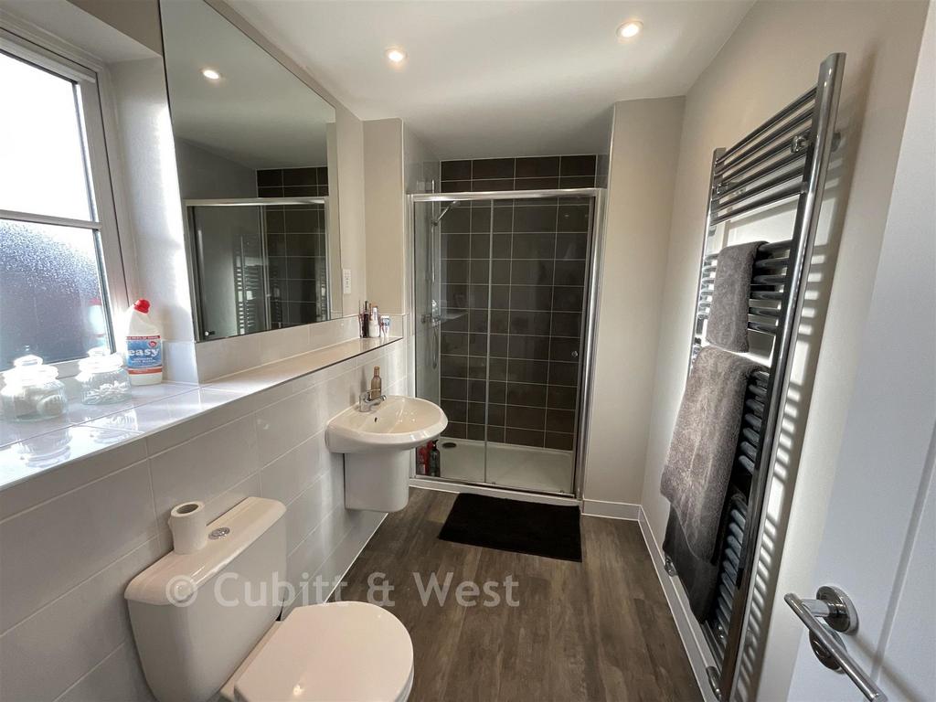 Ensuite