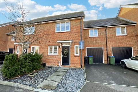 3 bedroom terraced house for sale, Lavender Way, Angmering, West Sussex