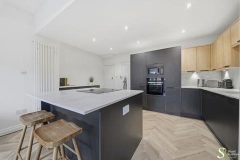 2 bedroom terraced house for sale, Lilac Avenue, Knutsford, WA16