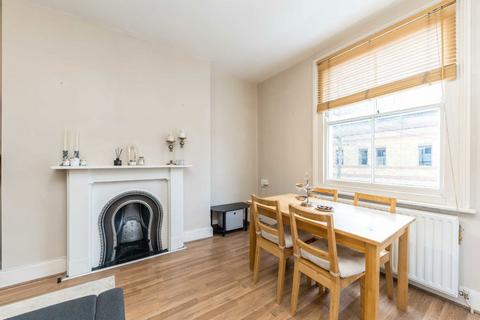 1 bedroom flat to rent, Arragon Road, Twickenham TW1