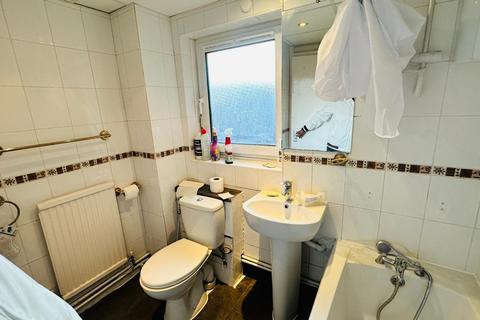 1 bedroom flat to rent, 1 BED FLAT | GROUND FLOOR | COUNCIL TAX IN | AVAIL NOW, Romford RM6