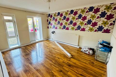 1 bedroom flat to rent, 1 BED FLAT | GROUND FLOOR | COUNCIL TAX IN | AVAIL NOW, Romford RM6