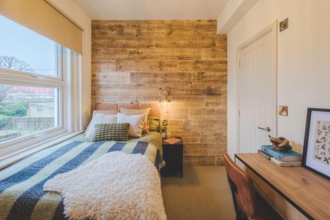 1 bedroom house of multiple occupation to rent, County Road, Swindon, SN1 2EE