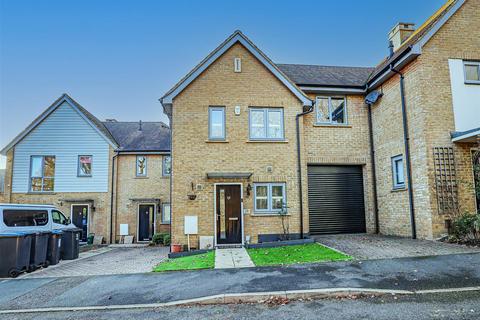 undefined, Kingcup Avenue, Hemel Hempstead, HP2