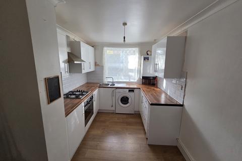 1 bedroom flat for sale, London SE25