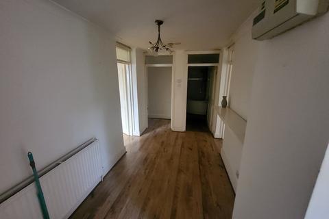 1 bedroom flat for sale, London SE25
