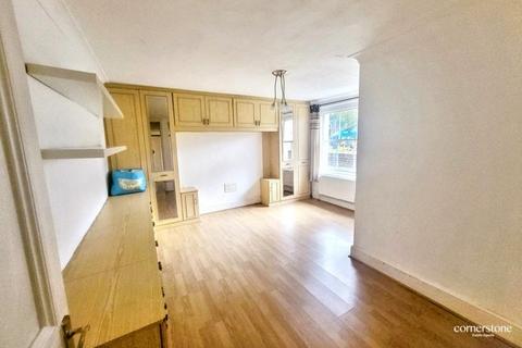 1 bedroom flat for sale, London SE25