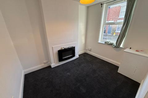 2 bedroom terraced house to rent, Regent Street, Beverley, East Yorkshire, HU17
