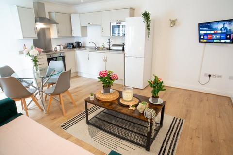 2 bedroom flat to rent, Surrey Road, Cliftonville, Margate, Kent, CT9