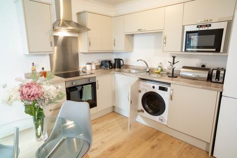 2 bedroom flat to rent, Surrey Road, Cliftonville, Margate, Kent, CT9