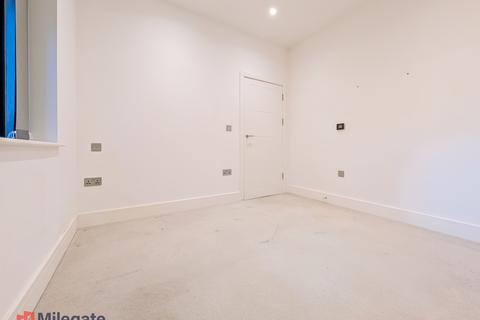 1 bedroom flat to rent, Gallows Yard, Kingston Upon Thames KT2
