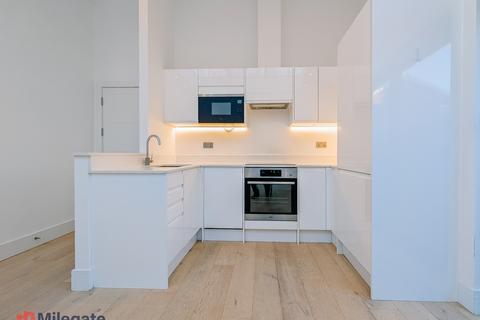 1 bedroom flat to rent, Gallows Yard, Kingston Upon Thames KT2