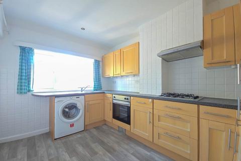 2 bedroom apartment to rent, Warwick Road, Lytham St Annes