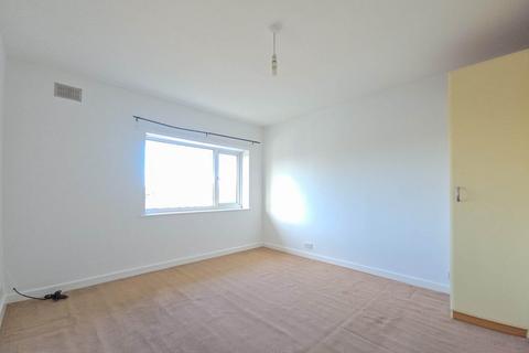 2 bedroom apartment to rent, Warwick Road, Lytham St Annes