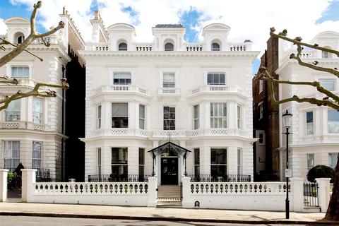 3 bedroom penthouse for sale, Holland Park, London, W11