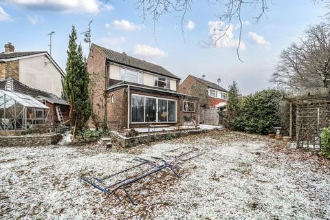 3 bedroom detached house for sale, Nightingale Gardens, Berkshire GU47