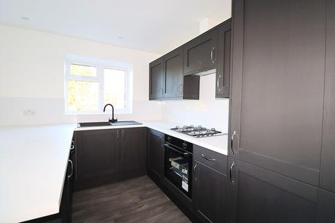 undefined, Fleet Road, FARNBOROUGH GU14