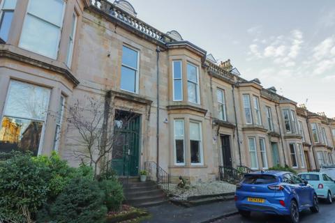 2 bedroom flat to rent, Kirklee Circus, Kelvindale, Glasgow, G12