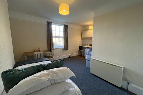1 bedroom property to rent, Upper Fant Road, Maidstone ME16