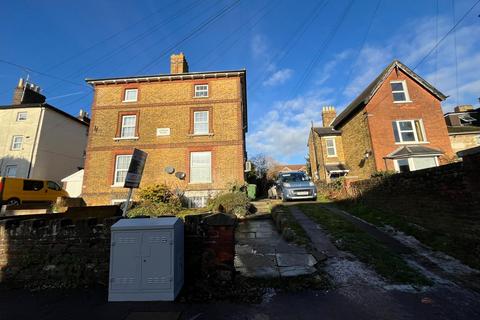 1 bedroom property to rent, Upper Fant Road, Maidstone ME16