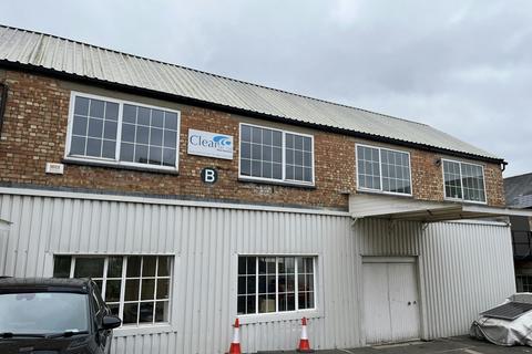 Office to rent, Copyground Ln High Wycombe HP12 3ET