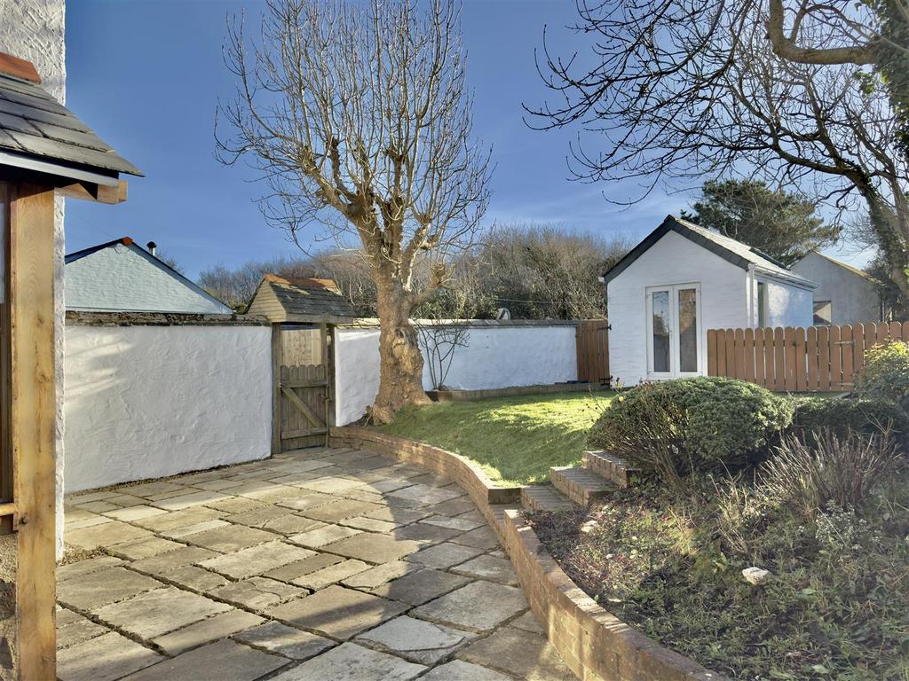 Enclosed front garden
