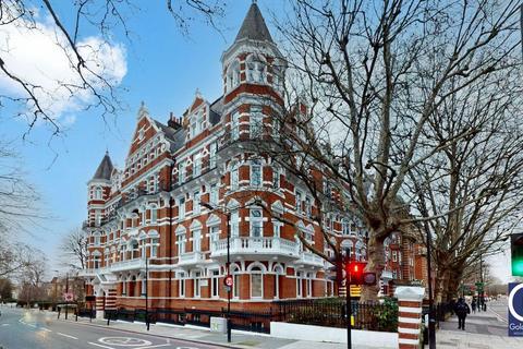 3 bedroom apartment to rent, Cunningham Court, Maida Vale, London, W9
