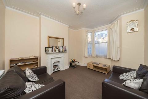 3 bedroom terraced house for sale, Atheldene Road, London SW18