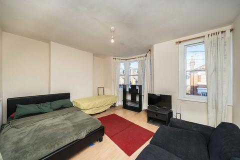 3 bedroom terraced house for sale, Atheldene Road, London SW18