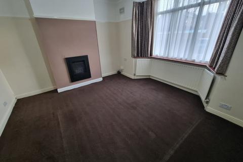 4 bedroom semi-detached house for sale, Oakland Avenue, Leicester, LE4