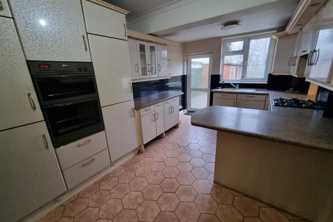 4 bedroom semi-detached house for sale, Oakland Avenue, Leicester, LE4